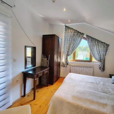 Semesterbostad Fairytale In Redenka *